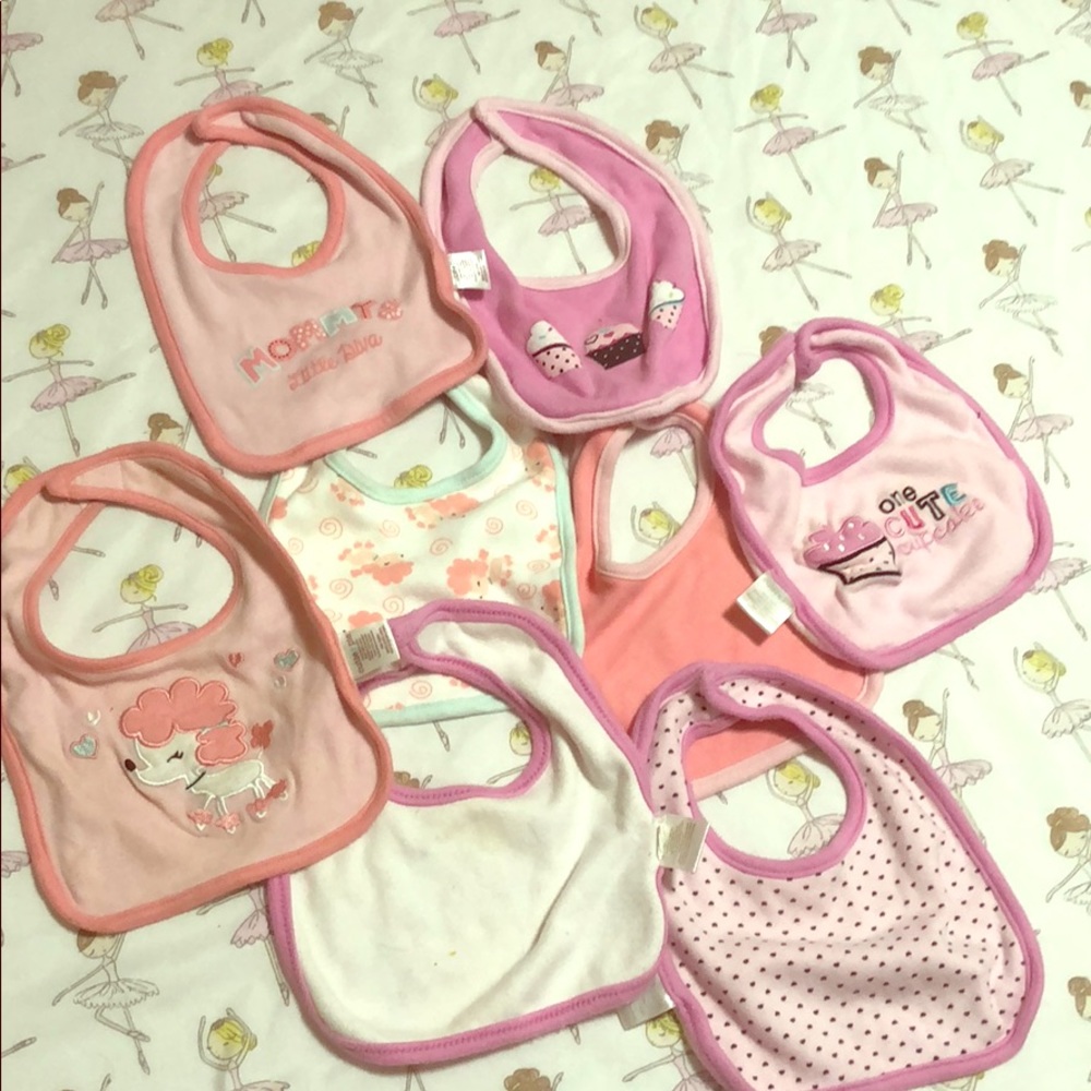 8 cutie pie bibs